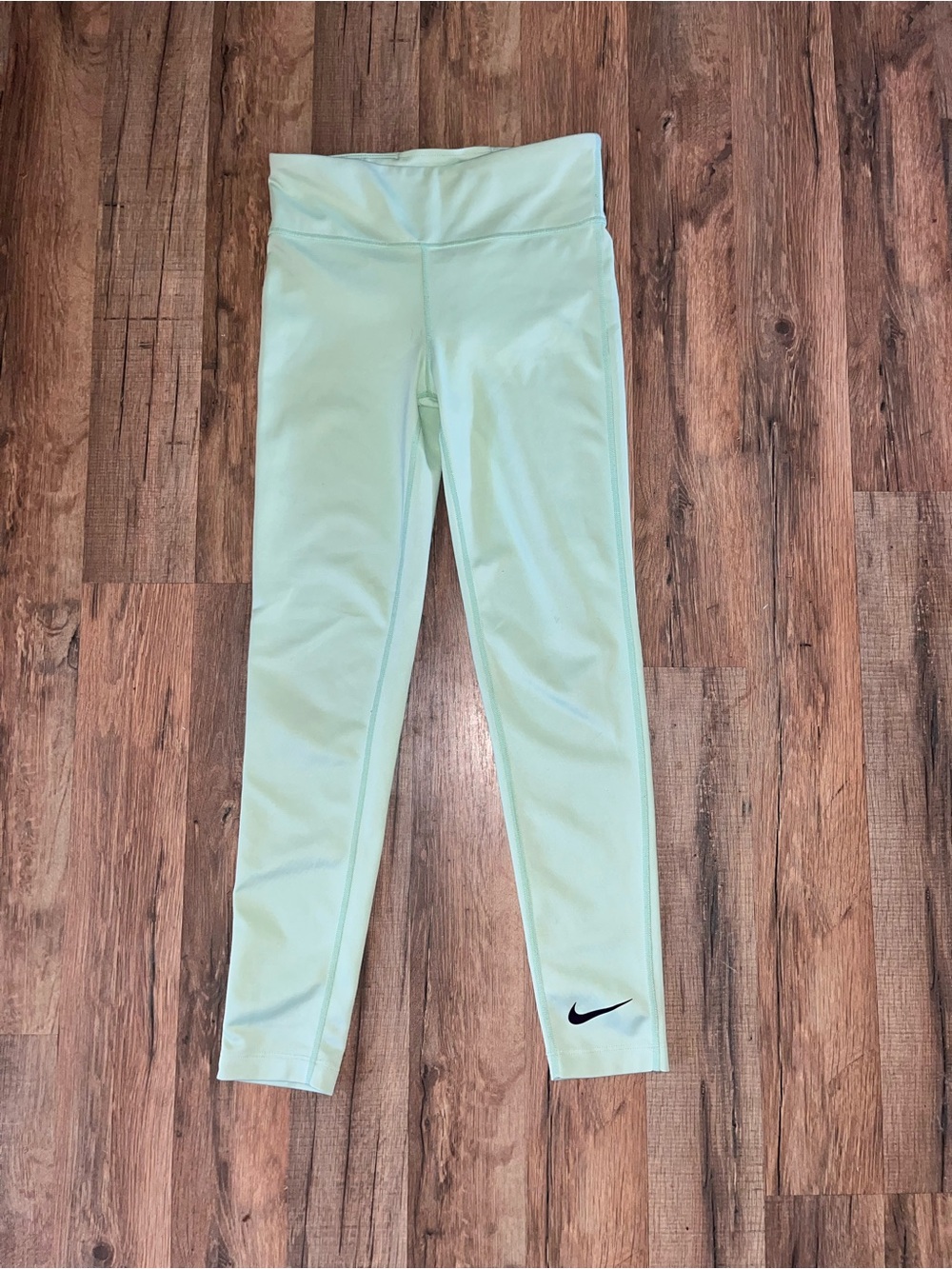 Nike Light Mint Green High-Waist Leggings